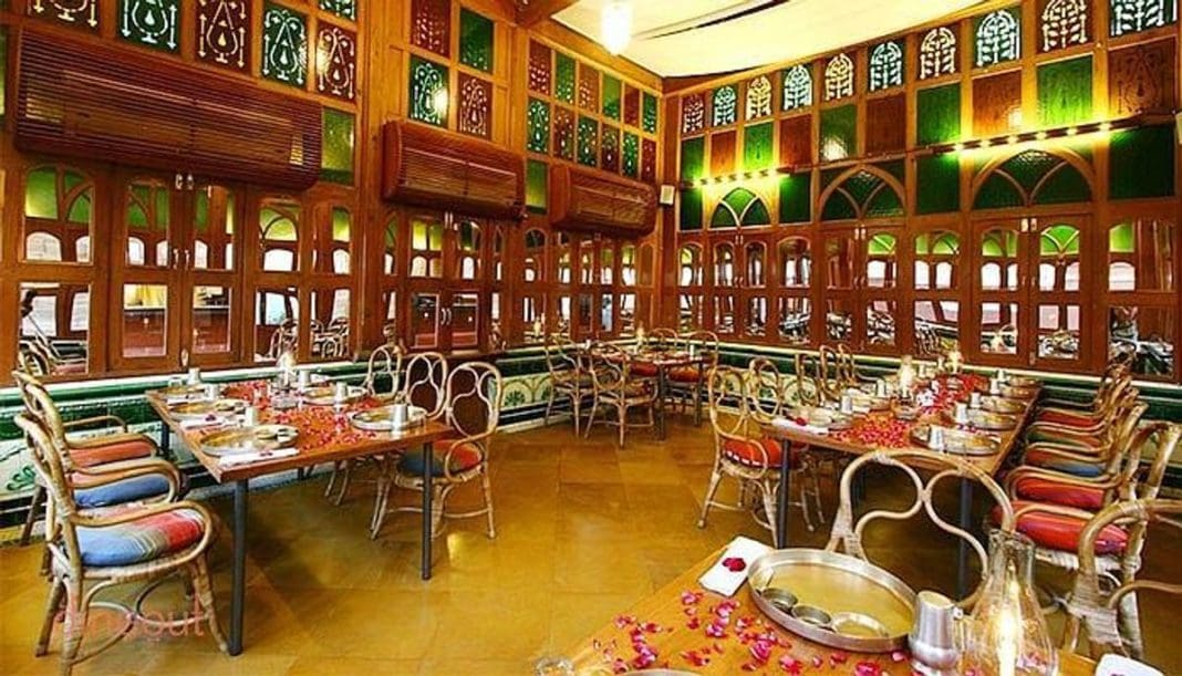 10 Best Restaurants in India with Most Delicious Foods and Services